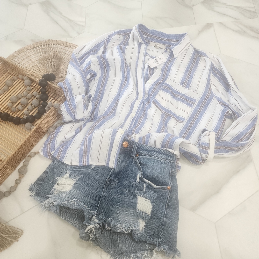 [LOFT] womens size xl, CUTEST EVER BUTTON UP vintagevibes blouse top w/ pocket.